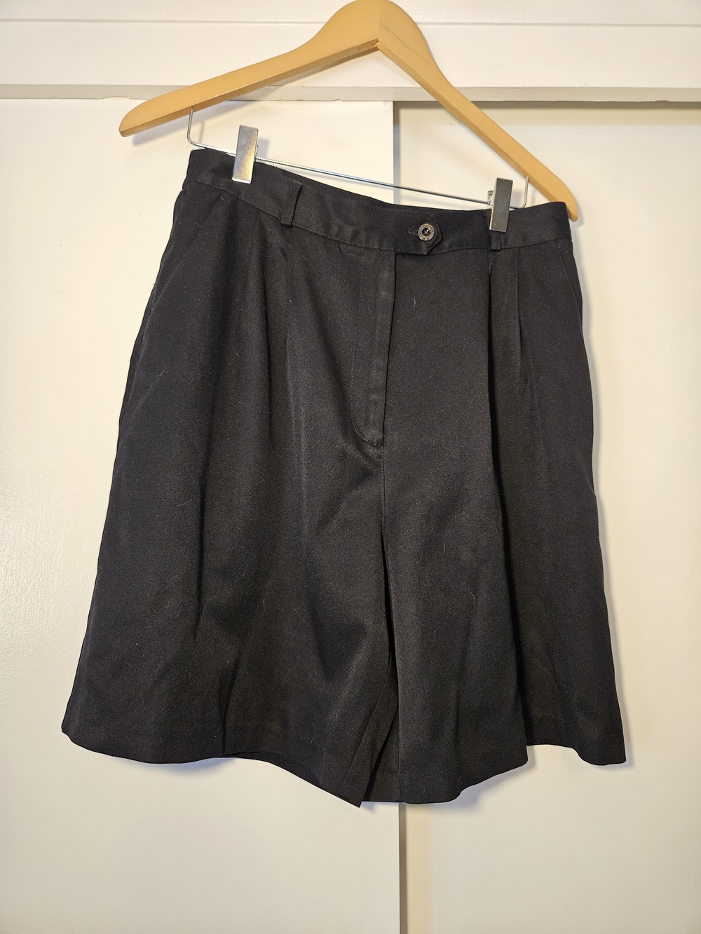Black High-Waist Pleated Shorts